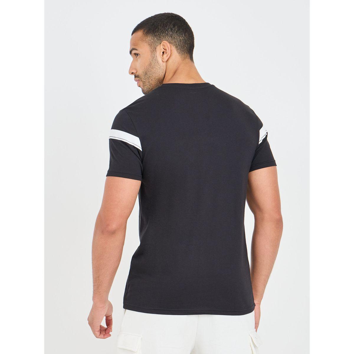 Styli Contrast Panel Slogan Print Regular Fit T-shirt with Badge Detail Hem-men-clothing-tshirtsandpolos-tshirts-image-5