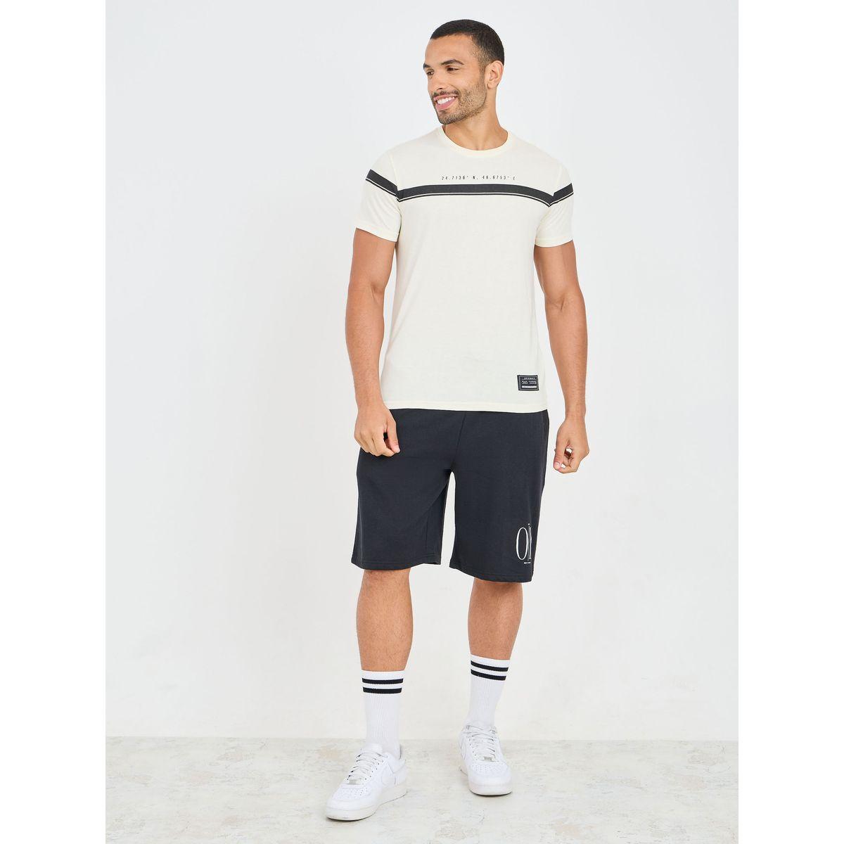 قميص عادي بطبعة صدر أفقية من ستيلي مع حافة شارة الحاشية-men-clothing-tshirtsandpolos-tshirts-image-2