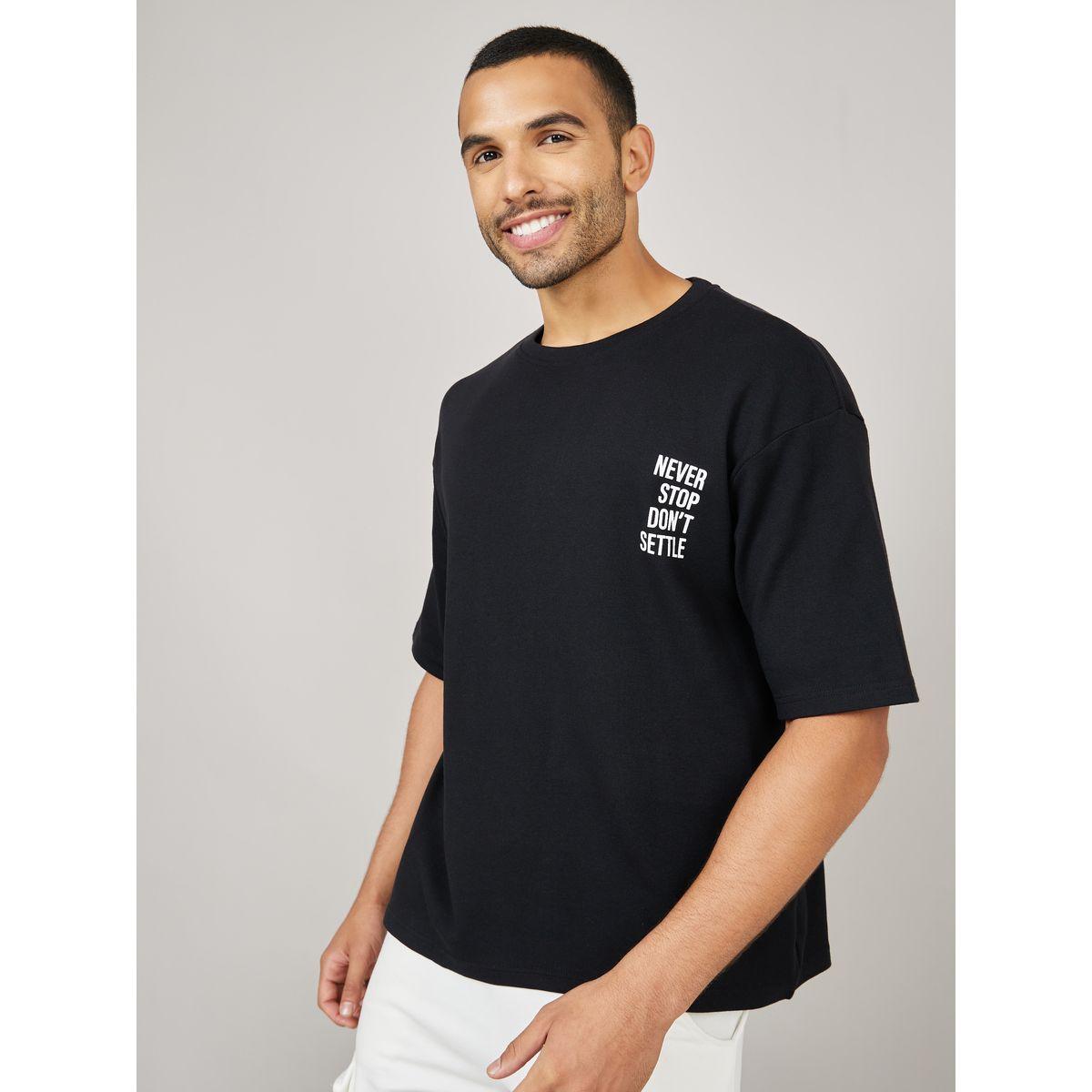 تيشيرت واسع مطبع بطبعة كتابة-men-clothing-tshirtsandpolos-tshirts-image-3