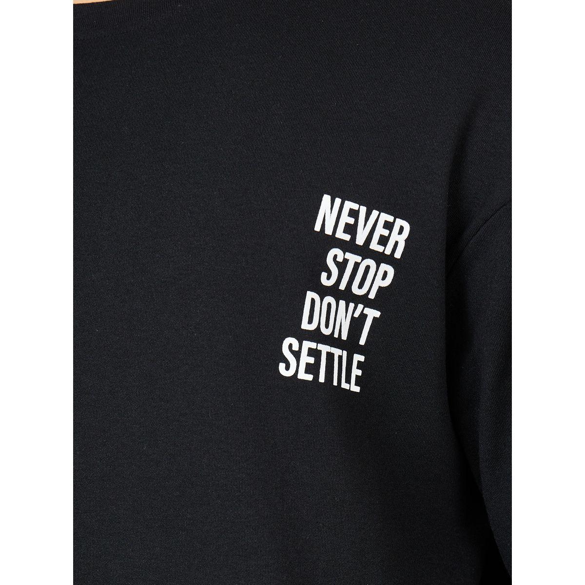 تيشيرت واسع مطبع بطبعة كتابة-men-clothing-tshirtsandpolos-tshirts-image-4