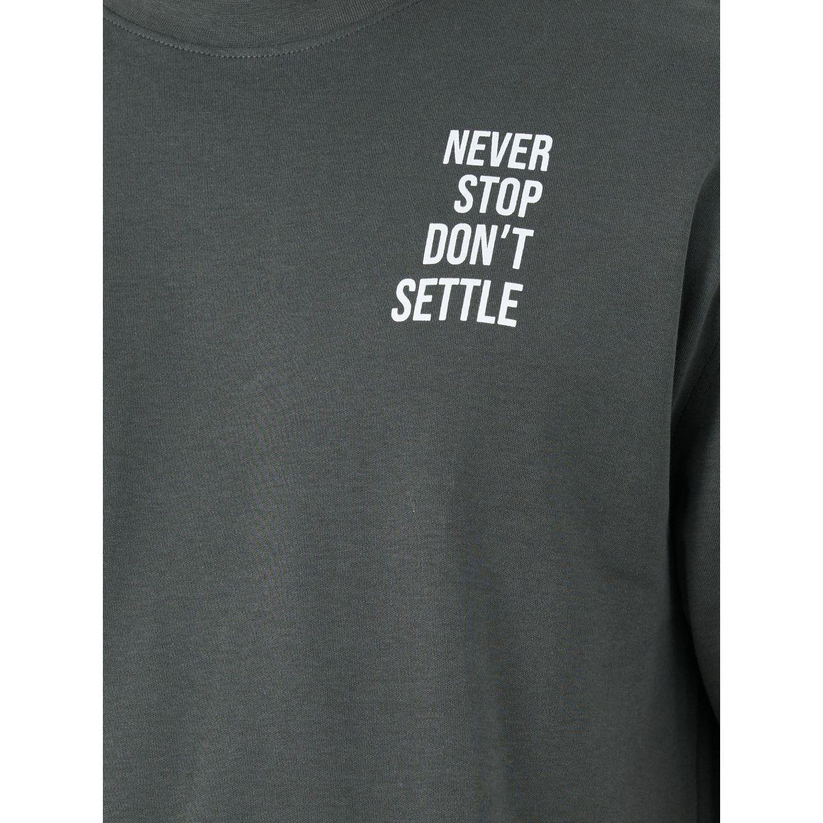 تيشيرت فضفاض بياقة دائرية وطبعة كتابة-men-clothing-tshirtsandpolos-tshirts-image-4