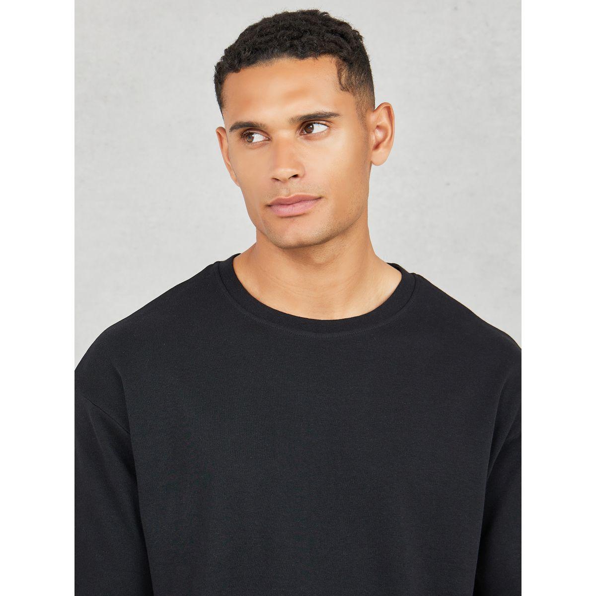 Styli Oversized Varsity Back Print T-shirt and Open Hem Relaxed Jogger Interlock Co-ords Set-men-clothing-coordsets-image-4