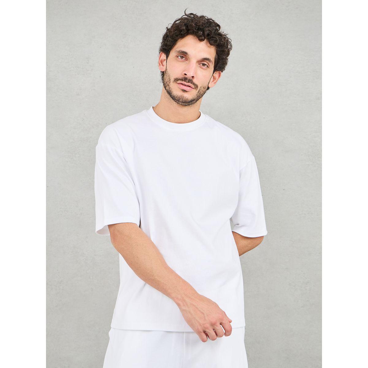 Styli Back Contrast 7 Print Oversized T-shirt and Open Hem Jogger Interlock Co-ords-men-clothing-coordsets-image-3