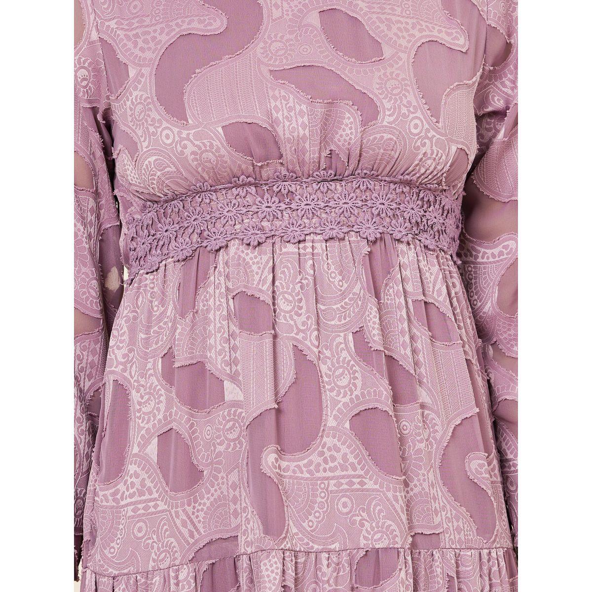 فستان طويل بكسرات وتفاصيل دانتيل-women-clothing-dresses-image-4