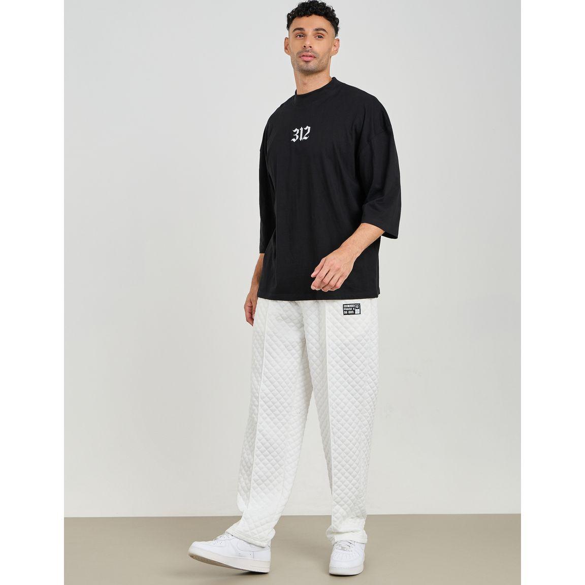 بنطال بقصة مريحة ومزين بشارة-men-clothing-bottoms-trousersandchinos-trousers-image-2