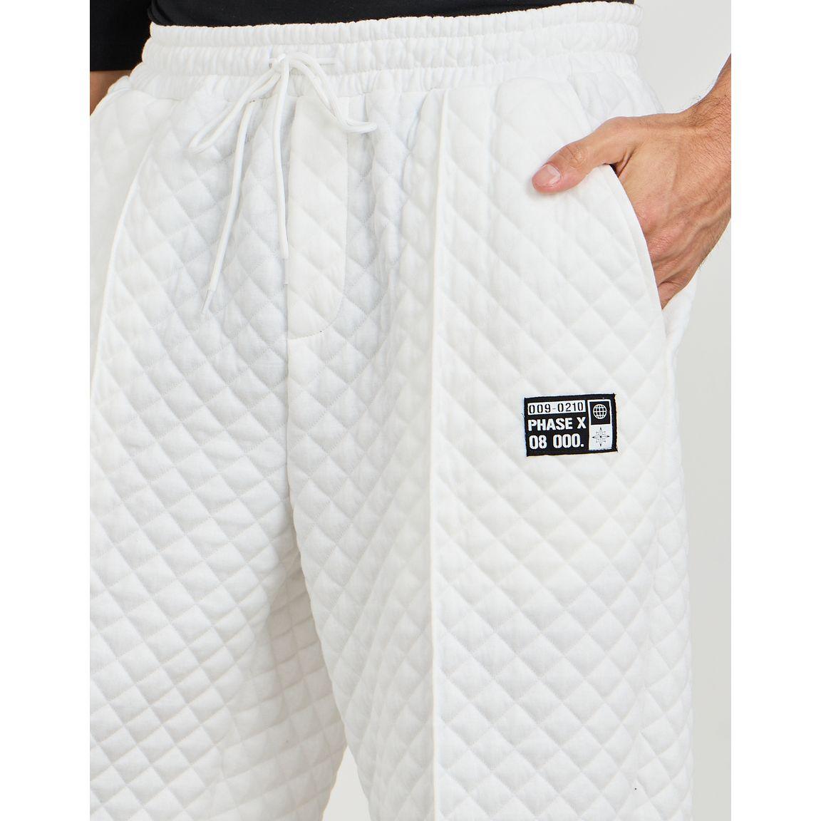 بنطال بقصة مريحة ومزين بشارة-men-clothing-bottoms-trousersandchinos-trousers-image-4
