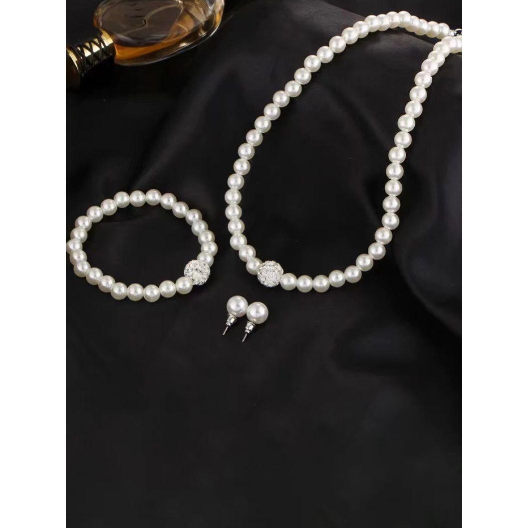مجموعة من ( عقد + سوار يد + اقراط )-women-watchesandjewellery-jewellery-jewellerysets-image-2