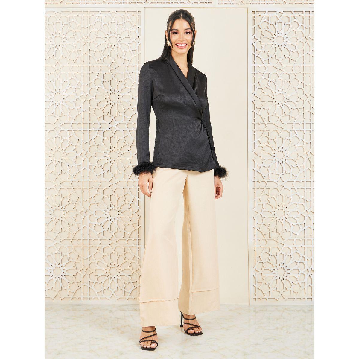 بلوزة بنمط لف ومزينة بريش صناعي-women-clothing-shirtsandblouses-blouses-image-2