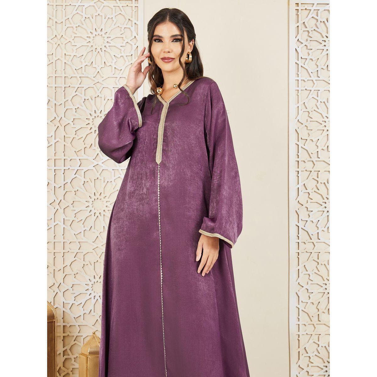 جلابية بتفاصيل دانتيل وشق جانبي-women-arabicclothing-jalabiyas-image-2