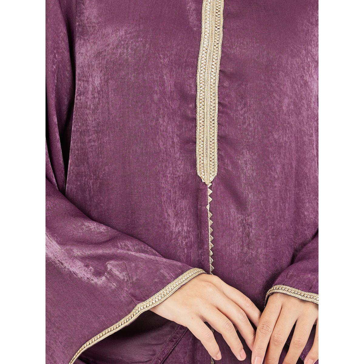جلابية بتفاصيل دانتيل وشق جانبي-women-arabicclothing-jalabiyas-image-3