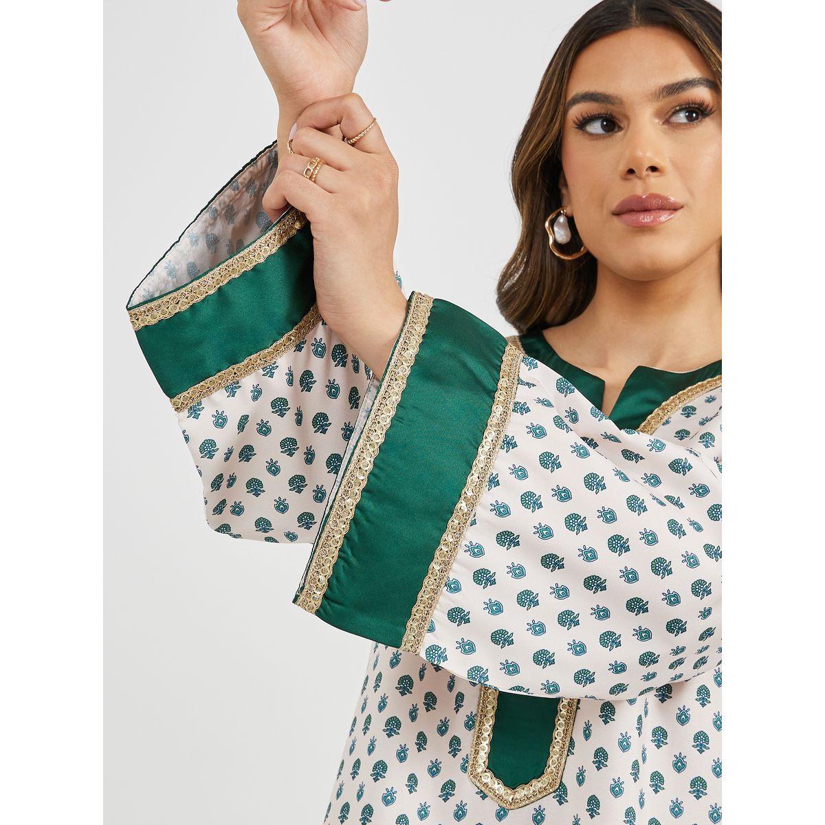 Styli All-Over Print Notch Neck Jalabiya with Lace Trim Detail-women-arabicclothing-jalabiyas-image-5