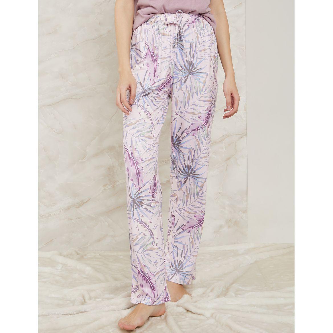 Styli Unwind Leafy Palm Pocket T-Shirt & Pyjama Set-women-clothing-nightwear-pyjamas-longsets-image-5