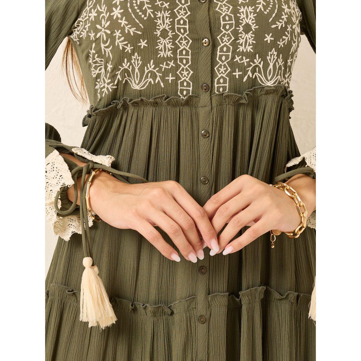 فستان ميدي بكسرات مع تفاصيل كشكش-women-clothing-dresses-image-3