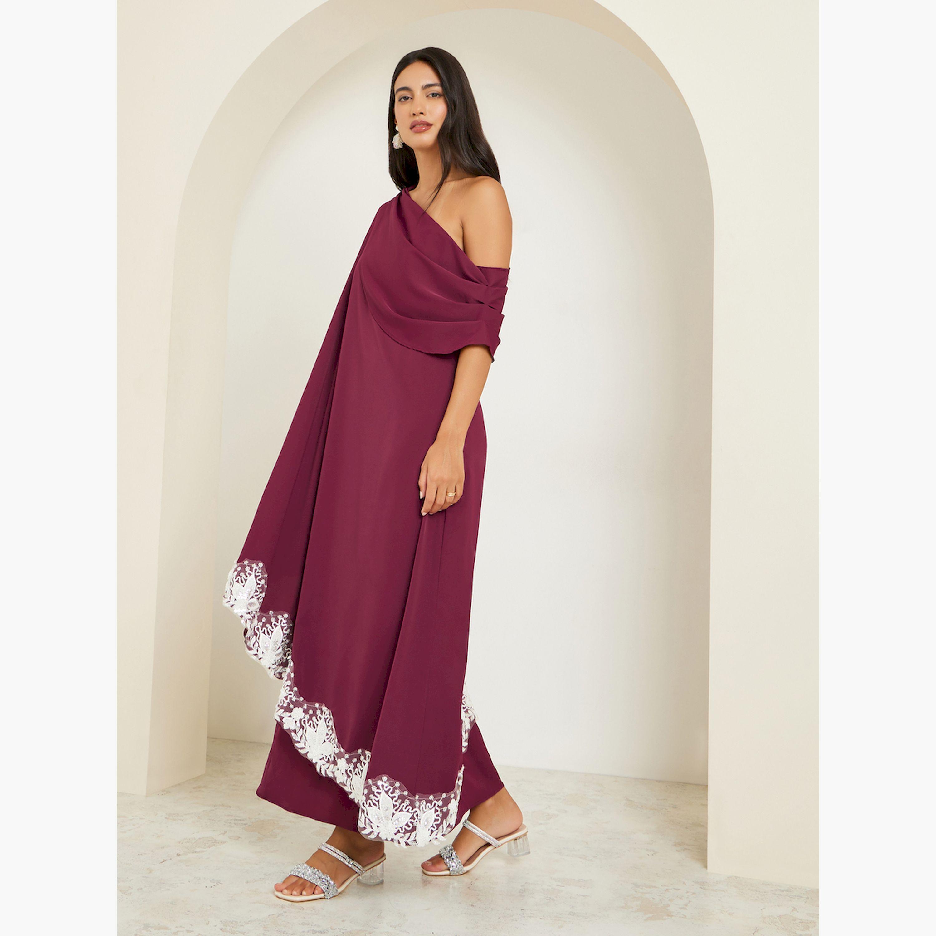 فستان طويل بكتف واحد وتفاصيل دانتيل-women-clothing-dresses-image-3