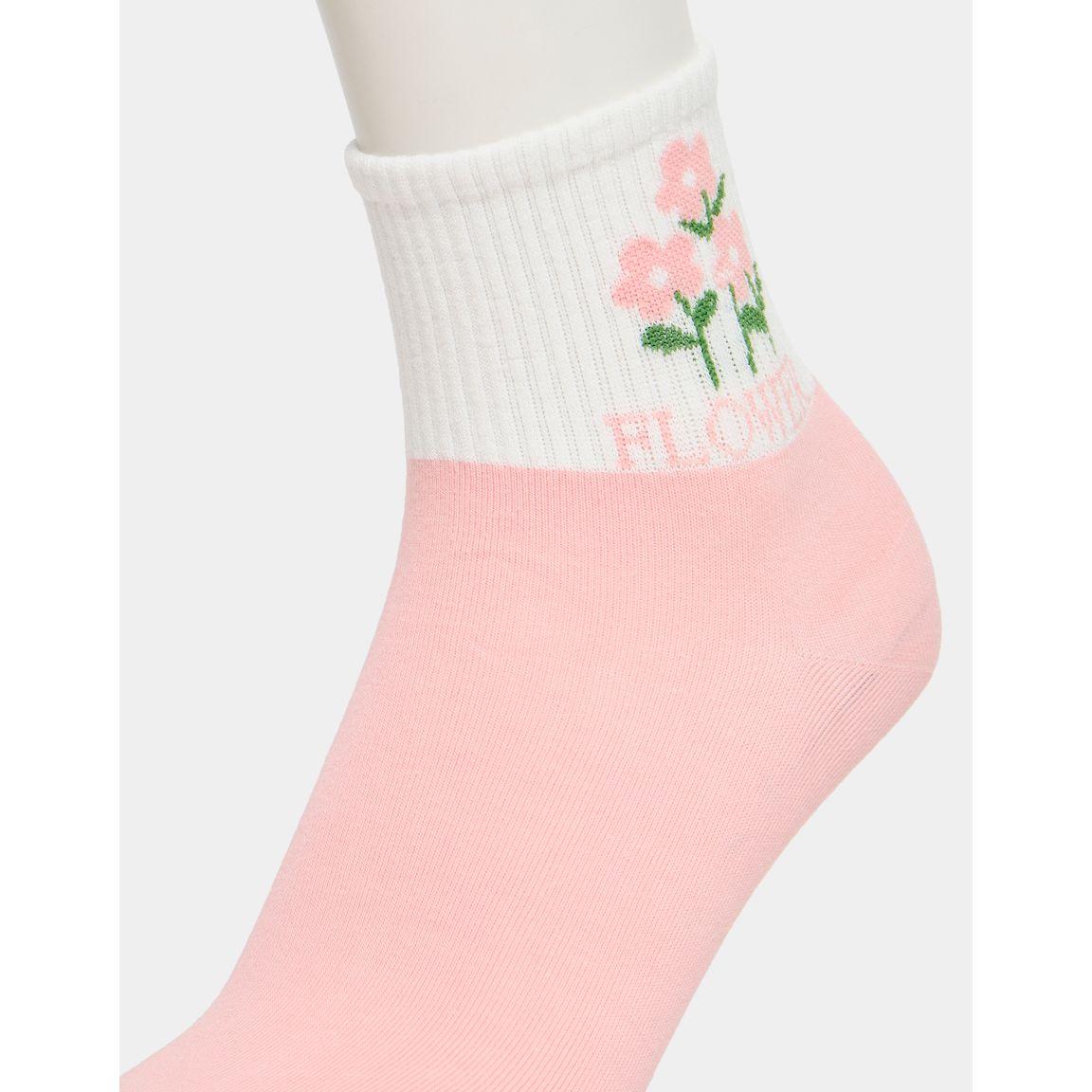 مجموعة من 5 جوارب عصرية-women-socksandstockings-image-3