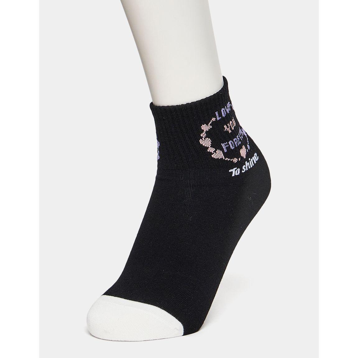 مجموعة من 5 جوارب عصرية-women-socksandstockings-image-2