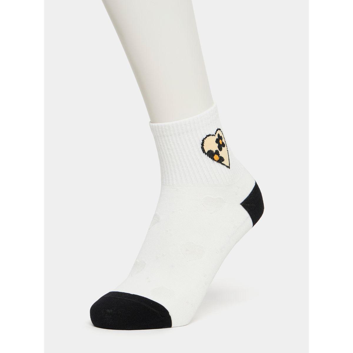 مجموعة من 5 جوارب عصرية-women-socksandstockings-image-2