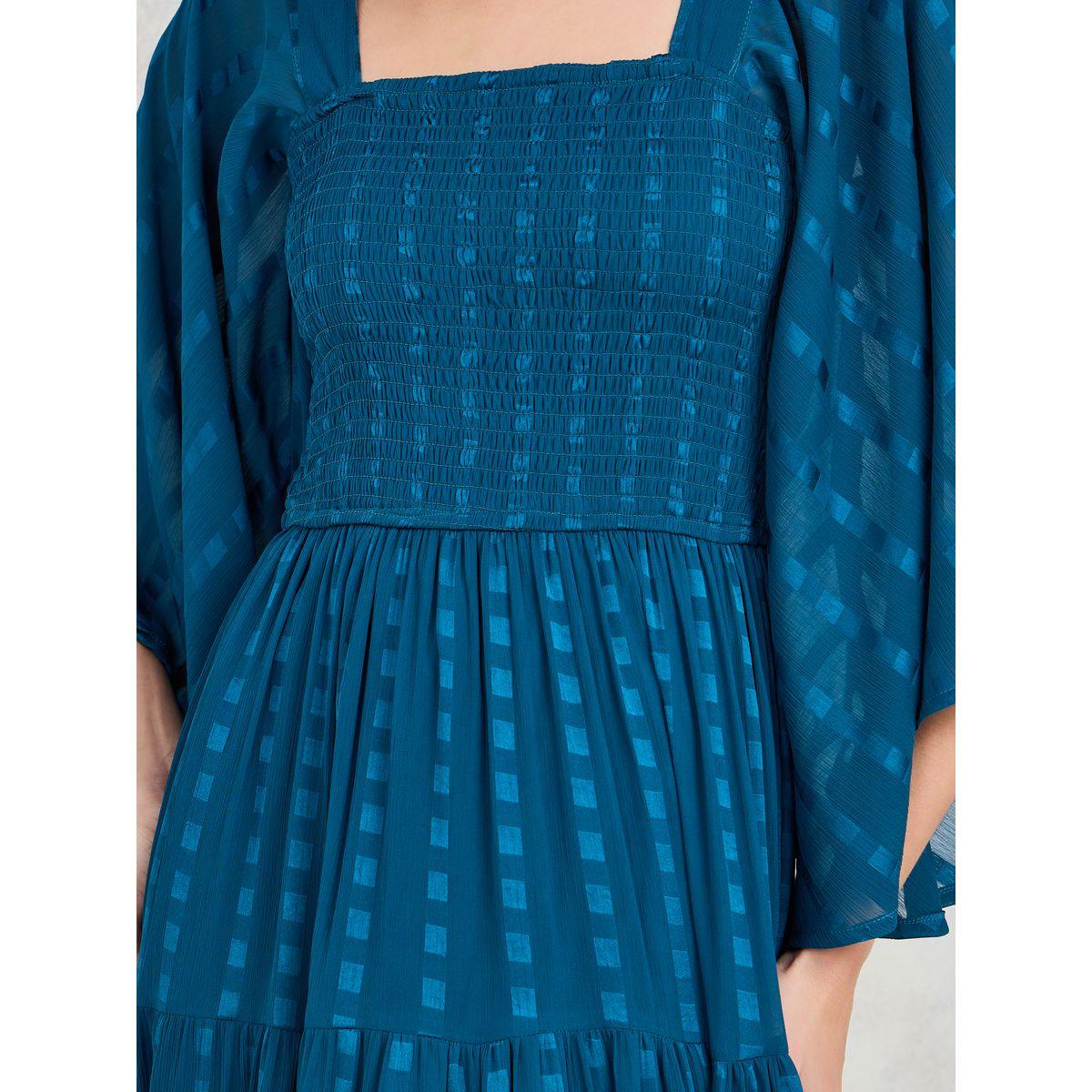 فستان طويل بكسرات وتفاصيل بارزة الملمس-women-clothing-dresses-image-3