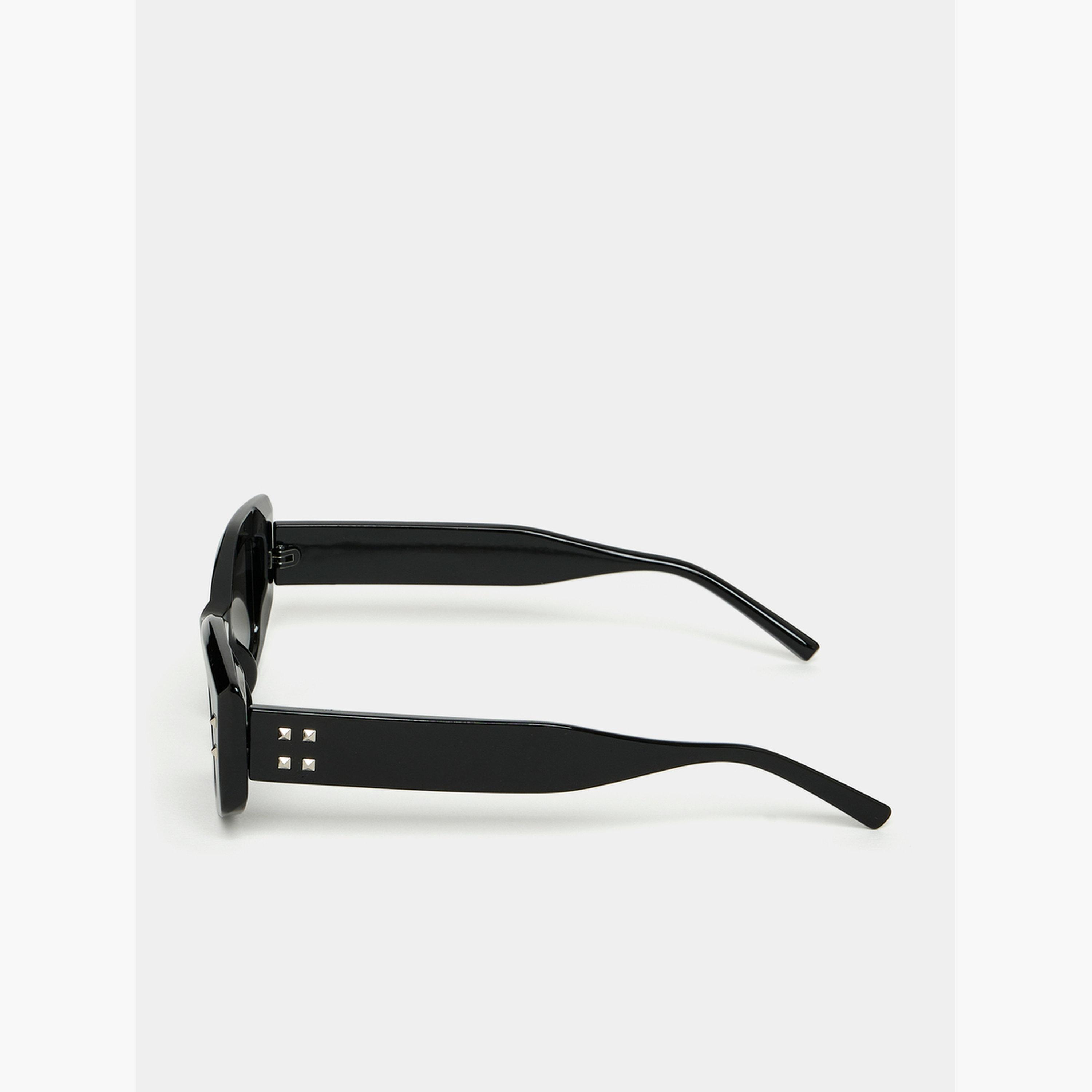 ستايلي - نظارة شمسية بتفاصيل أزرار جانبية-women-sunglasses-image-3