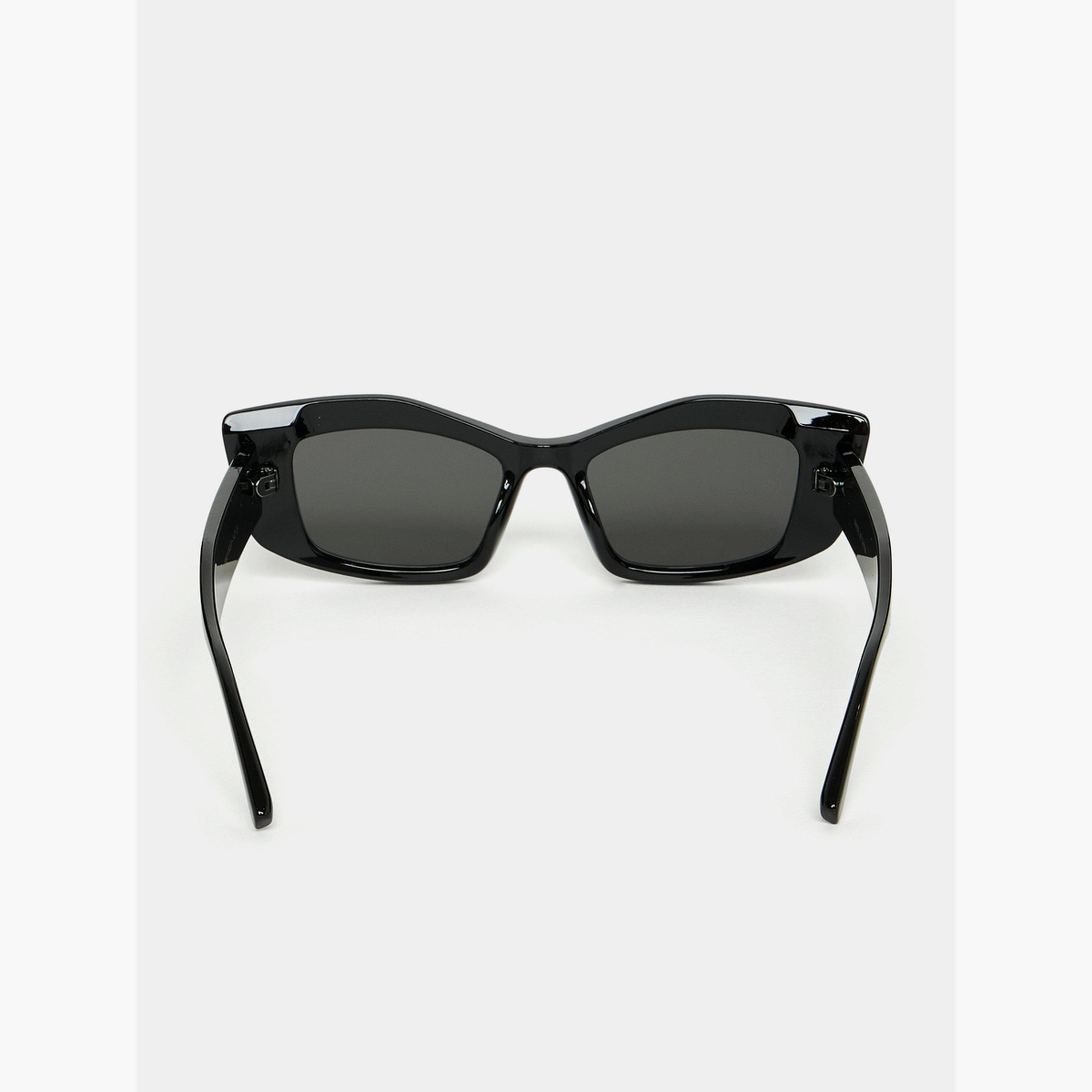 ستايلي - نظارة شمسية بتفاصيل أزرار جانبية-women-sunglasses-image-4