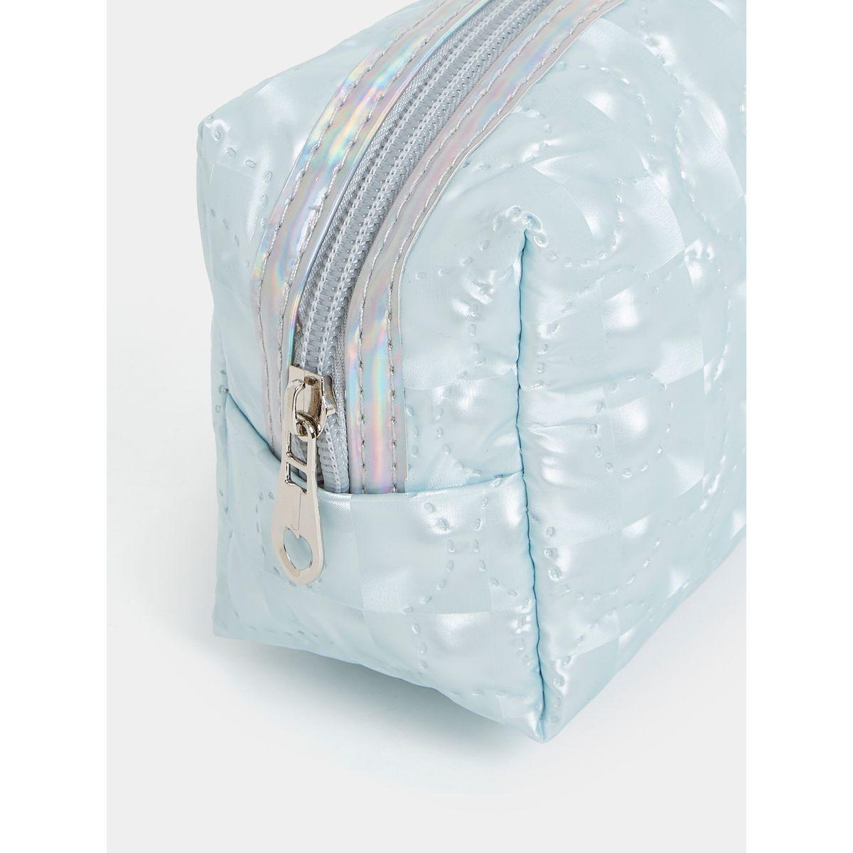 شنطة أدوات تجميل بتفاصيل مدروزة-travel-accessories-image-2