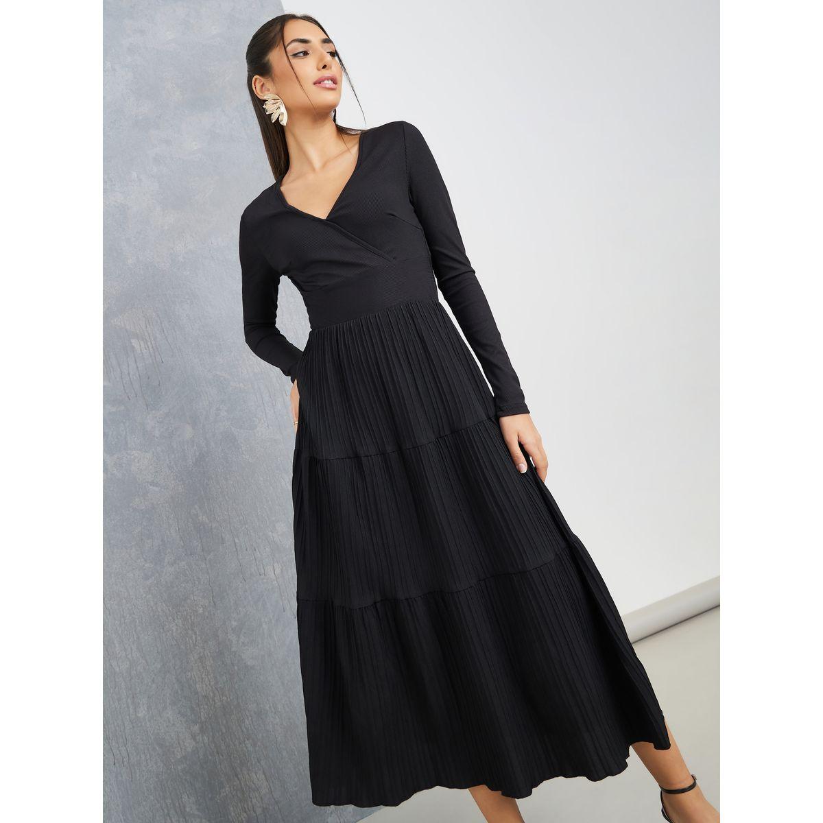 Styli Textured Knit V Neck Tiered Midi Dress-women-clothing-dresses-image-2