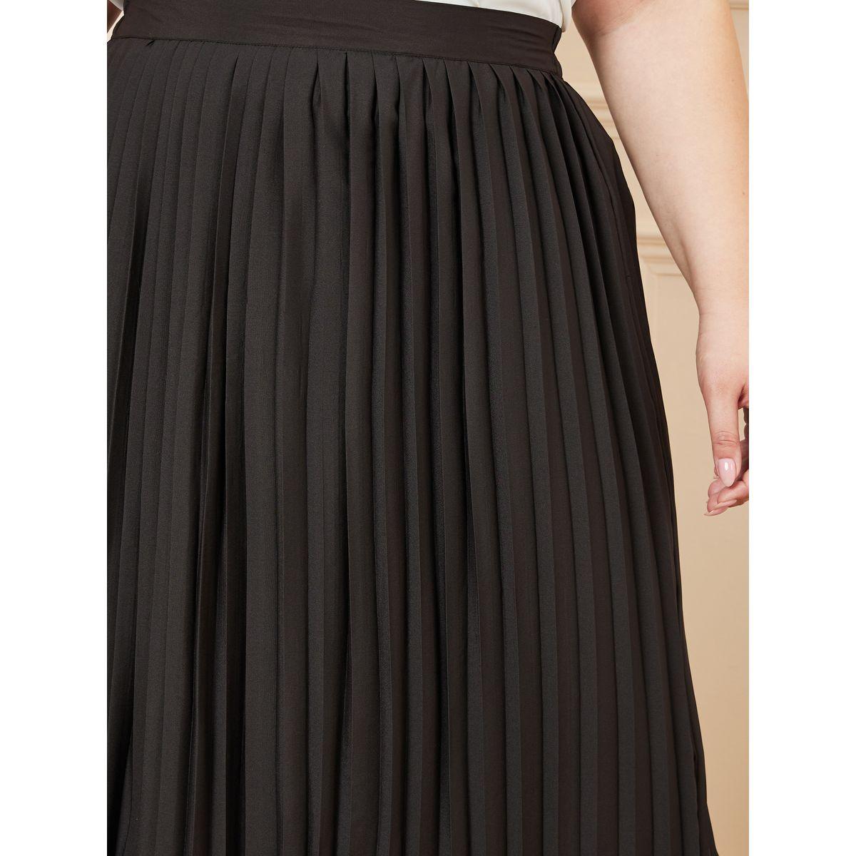 Styli Plus Pleated Midi Skirt-women-clothing-bottoms-skirts-image-3