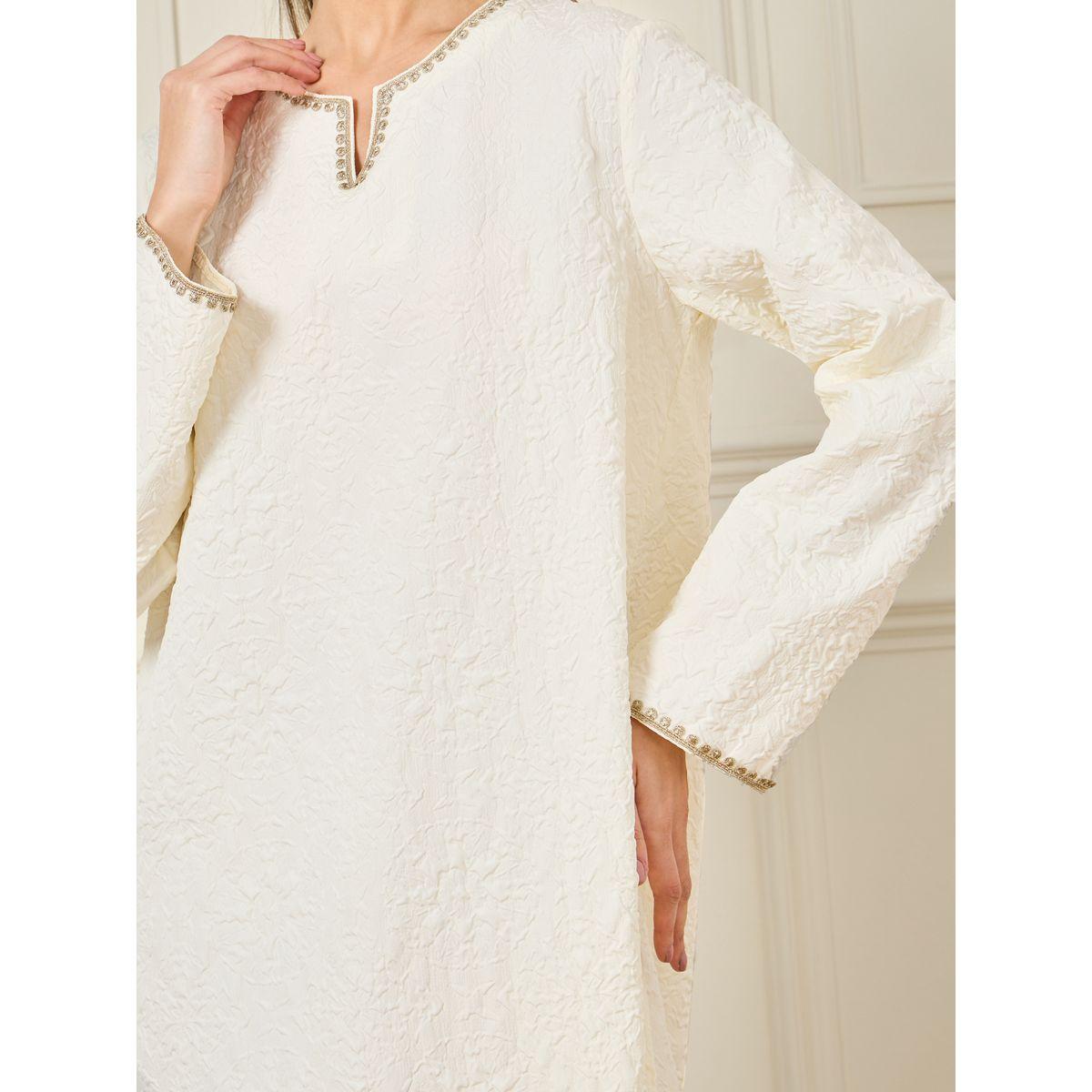 جلابية بتفاصيل بارزة الملمس-women-arabicclothing-jalabiyas-image-4