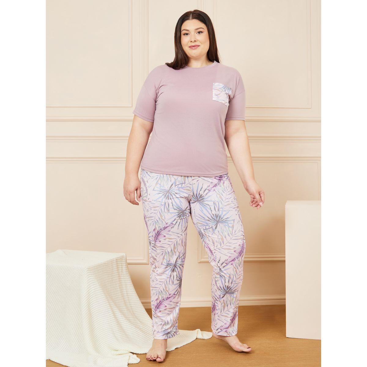 Styli Unwind Plus Leaf Print Pocket T-Shirt & Pyjama Set-women-clothing-nightwear-pyjamas-longsets-image-1