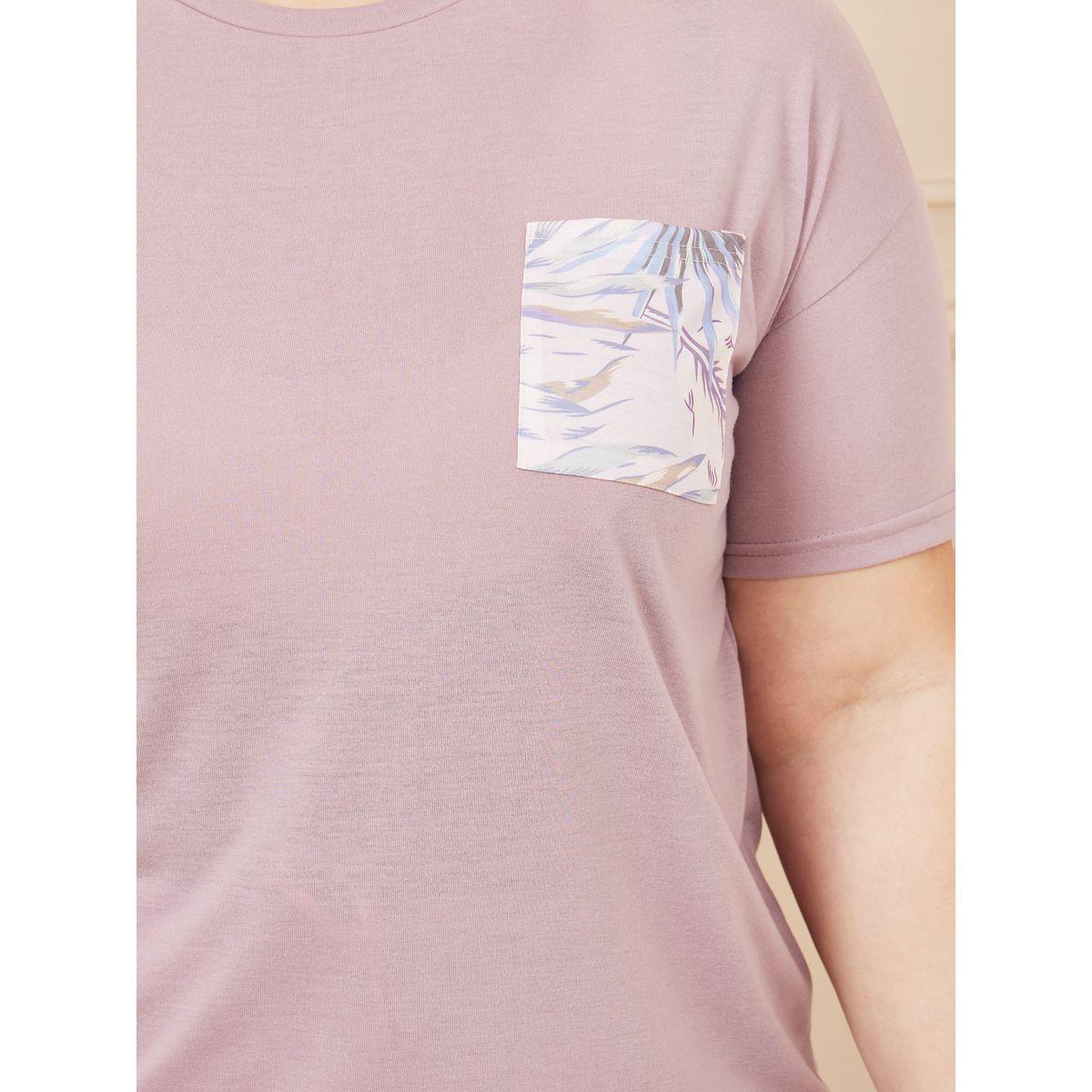 Styli Unwind Plus Leaf Print Pocket T-Shirt & Pyjama Set-women-clothing-nightwear-pyjamas-longsets-image-4