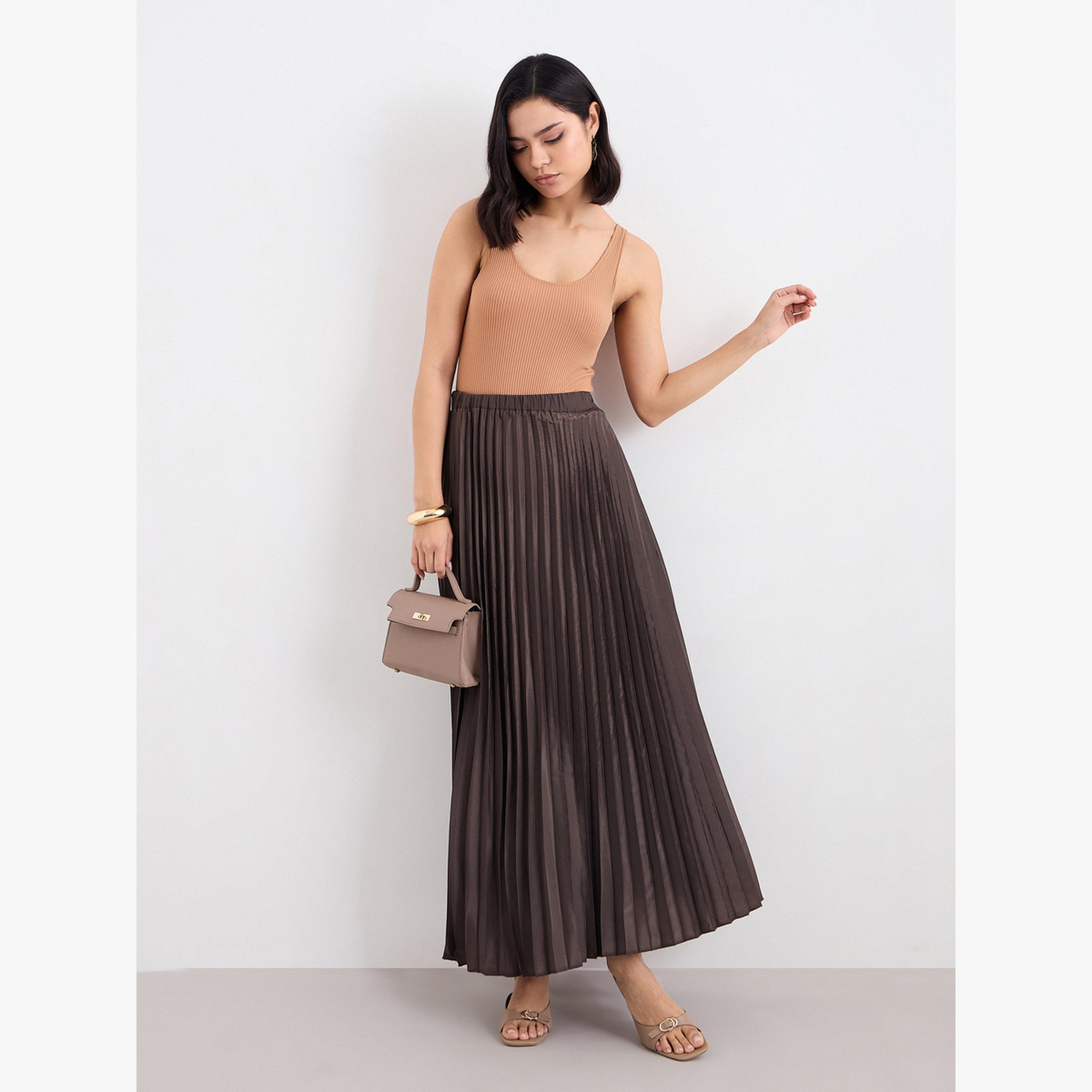 تنورة طويلة ساتان بحافة واسعة وكسرات-women-clothing-bottoms-skirts-image-2