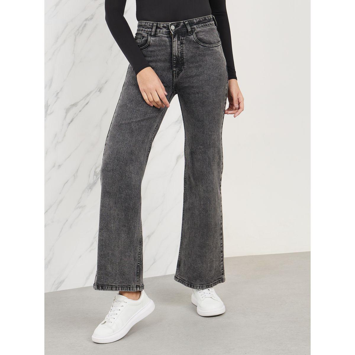 جينز بتفاصيل مشطوفة مع ارجل بحواف واسعة-women-clothing-bottoms-jeans-image-1