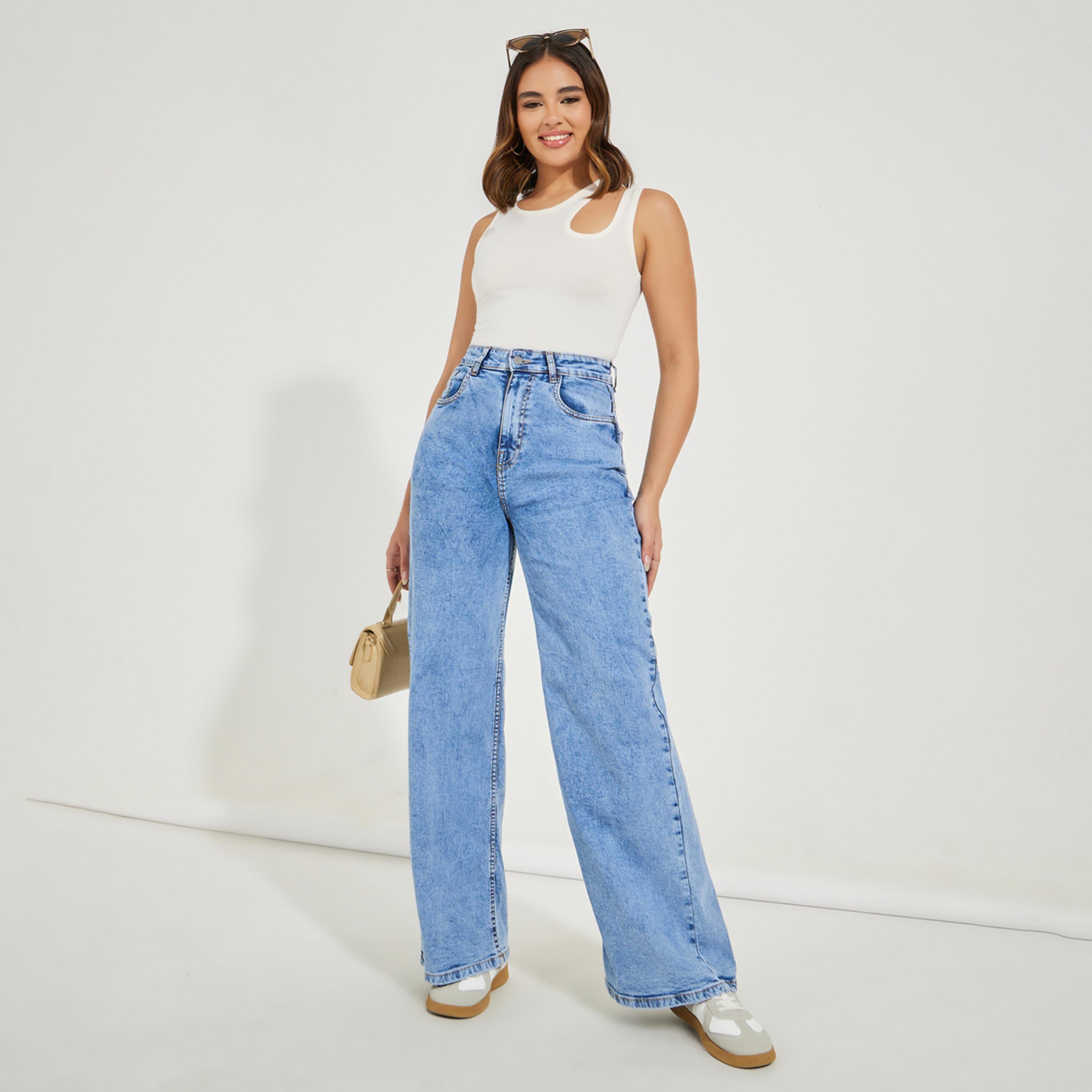 ستايلي - بنطال جينز واسع الساق بخصر مرتفع ولون باهت خفيف-women-clothing-bottoms-jeans-image-1