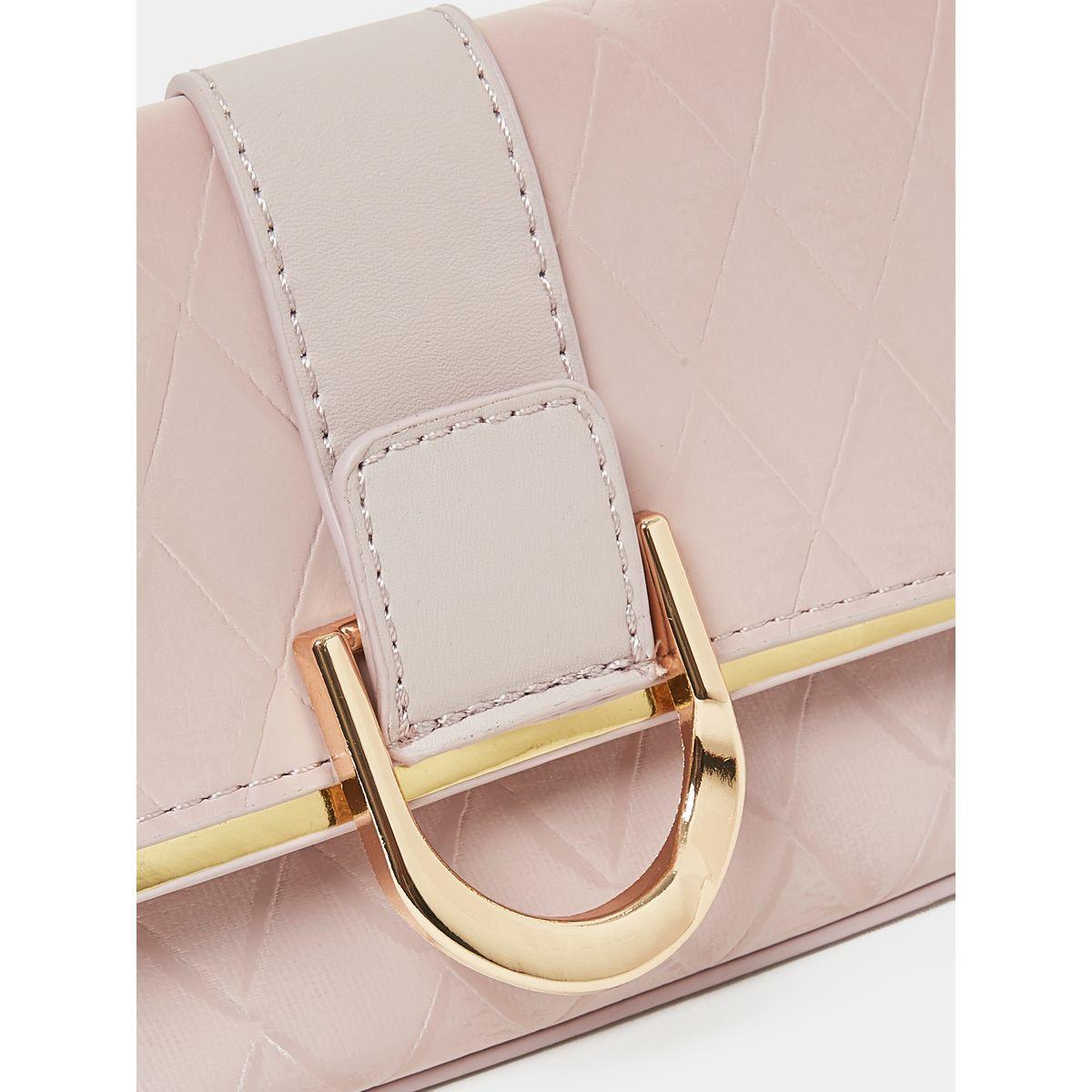 شنطة بحلية معدنية وتفاصيل بارزة الملمس-women-bagsandwallets-handbags-image-2