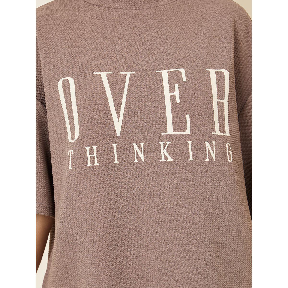 تيشيرت واسع بتفاصيل بارزة وأكتاف منخفضة-women-clothing-tshirts-image-4