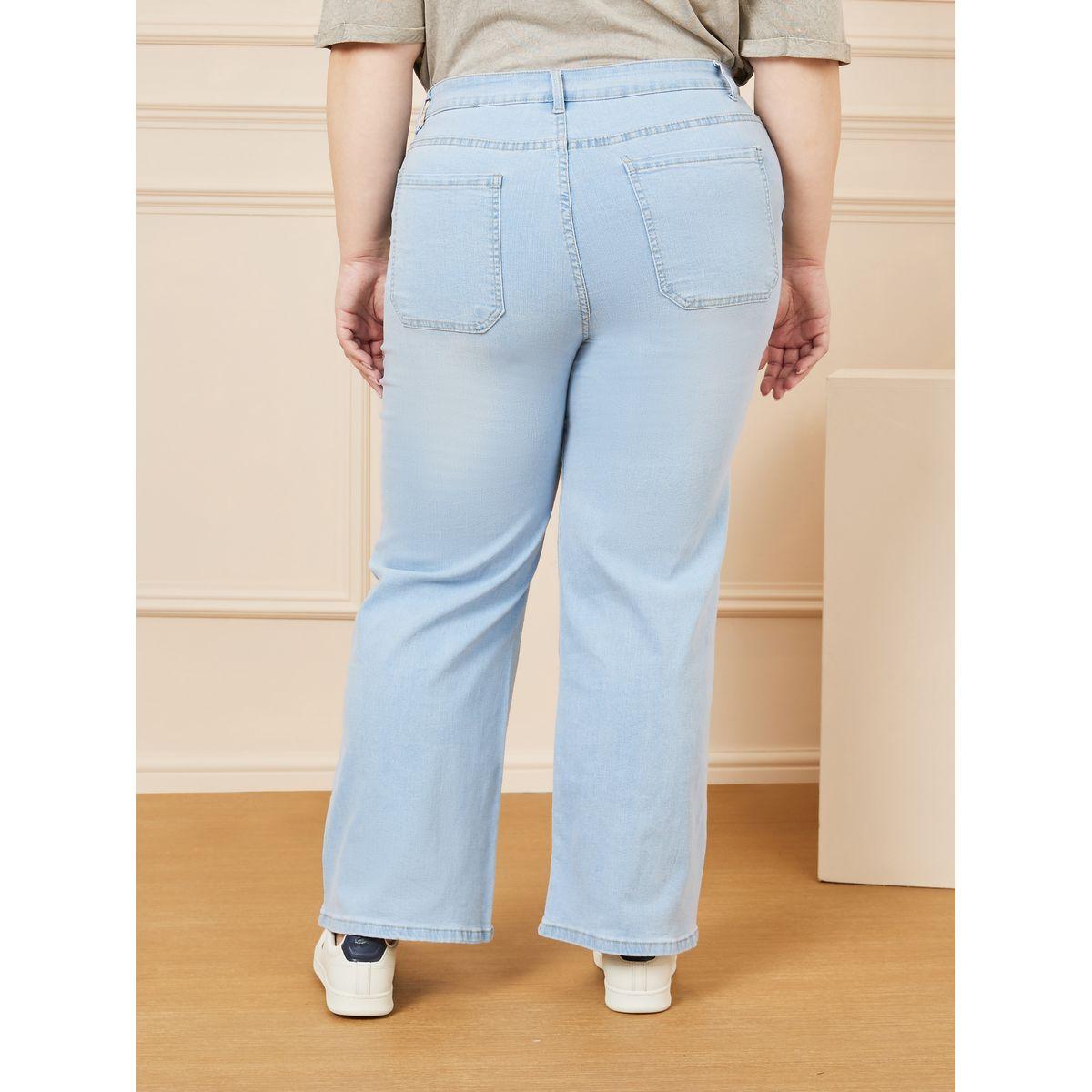 Styli Plus Light Wash Skater Fit Jeans-women-clothing-bottoms-jeans-image-5