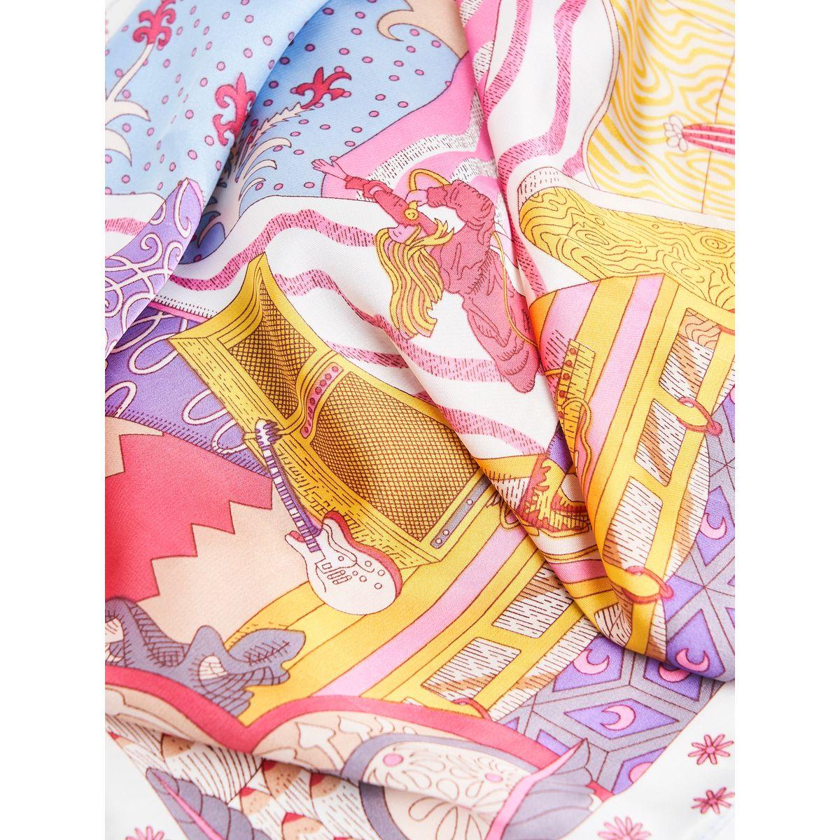 وشاح رأس مطبع بطبعة زهور-women-winterwear-scarves-image-2