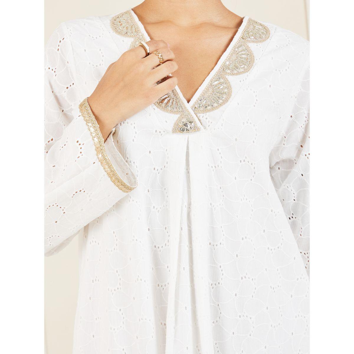 Styli Schiffli Embroidered Lace Trim  V Neck Jalabiya-women-arabicclothing-jalabiyas-image-3