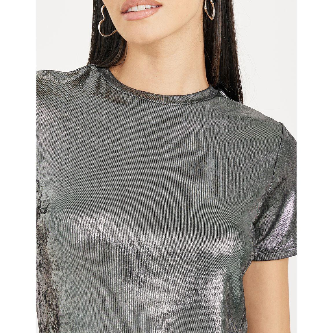 تيشيرت بتفاصيل براقة واكمام قصيرة-women-clothing-tshirts-image-4