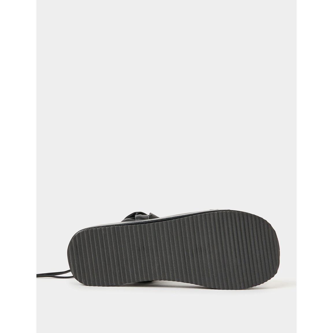 صندل بسيور متعددة وتفاصيل مضفرة-women-shoes-sandals-flats-image-1