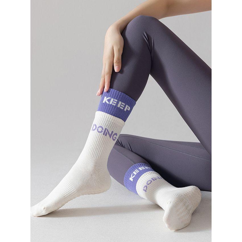 Styli Active Text Sock Over Sock Effect Silicon Pad Base Crew Yoga Socks-sports-gear-gym-image-1