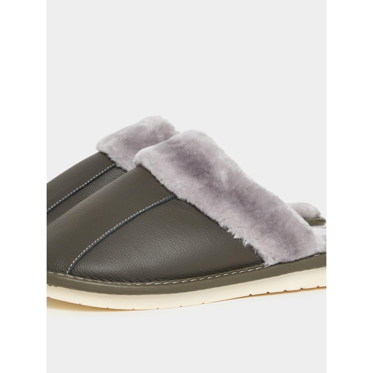 Styli Soft Faux Fur Trim Bedroom Slippers-men-shoes-flipflopsandslides-image-3
