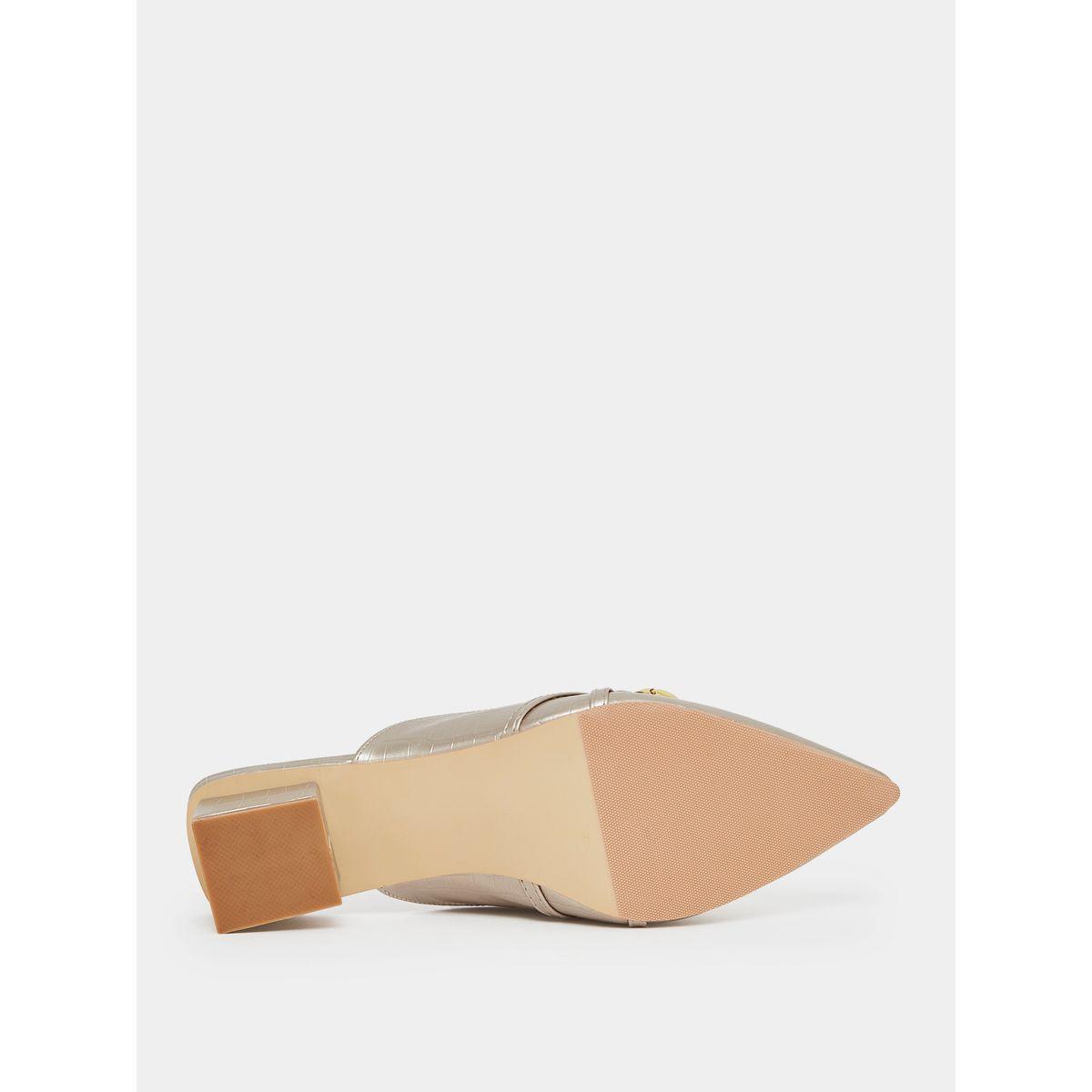 Styli Textured Wide Chain Trim Block Heel Sandals-women-shoes-heels-image-7