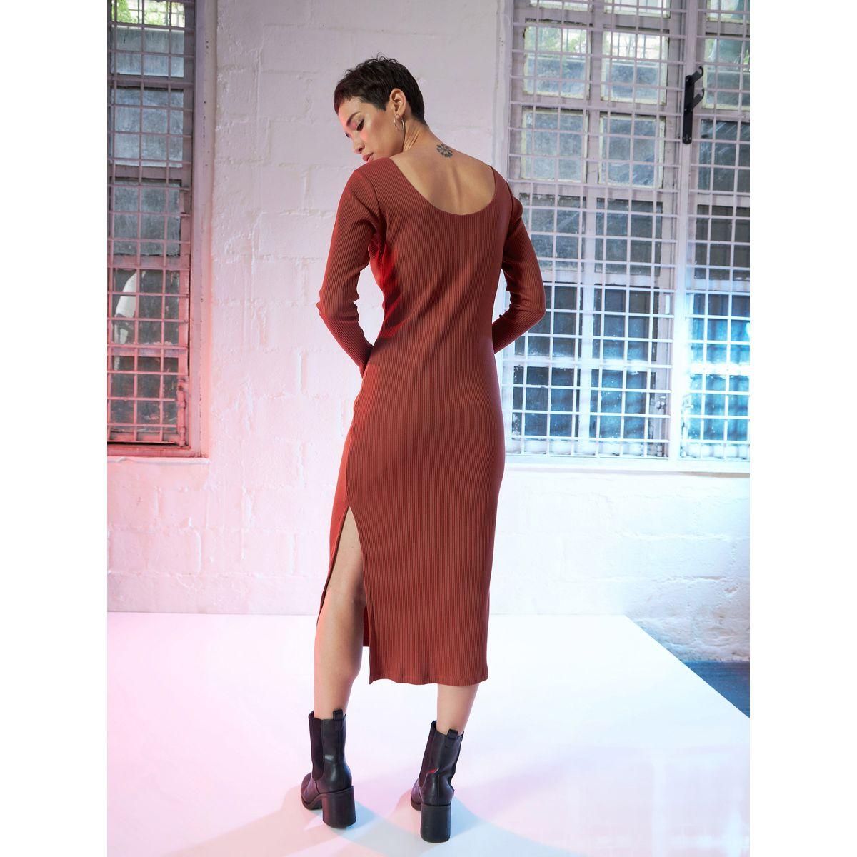 Sassafras X Styli Ribbed Sweetheart Neck Midi Dress with Side Slit-women-clothing-dresses-image-5