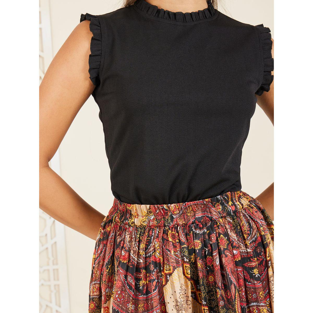 طقم منسق من تنورة بكسرات مع بلوزة بكشكش-women-clothing-coordsets-image-3