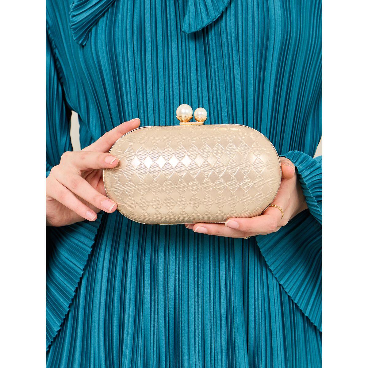 شنطة ميناديربحمالة كتف بنمط سلسلة-women-bagsandwallets-handbags-image-4