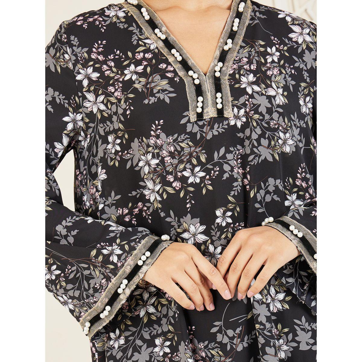 جلابية بتفاصيل دانتيل وطبعة فويل-women-arabicclothing-jalabiyas-image-3