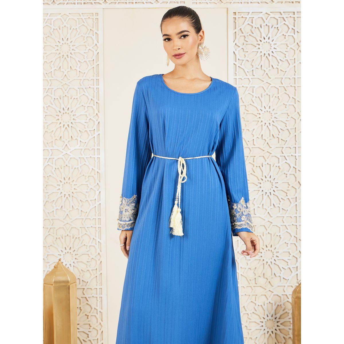 جلابية بتفاصيل دانتيل وأربطة-women-arabicclothing-jalabiyas-image-2