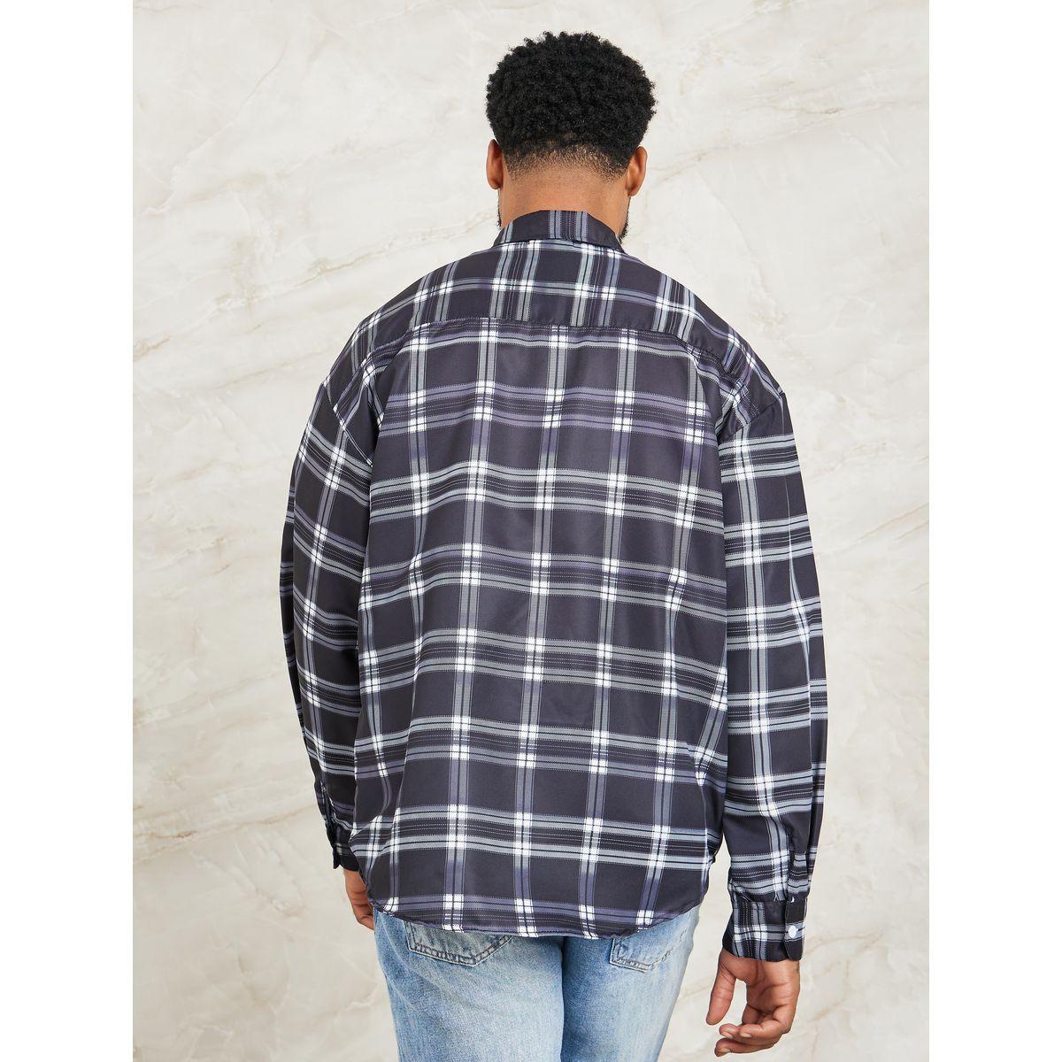 قميص كاروهات بقصة واسعة-men-clothing-shirts-image-1