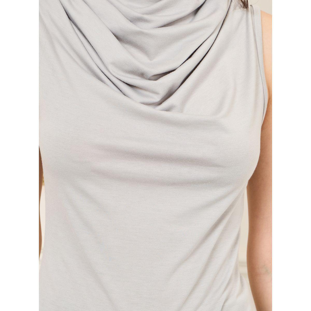 بلوزة سادة محبوكة بلا اكمام مع ياقة منسدلة-women-clothing-shirtsandblouses-blouses-image-2